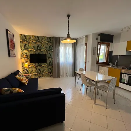 La Casa Al Mare Apartment *